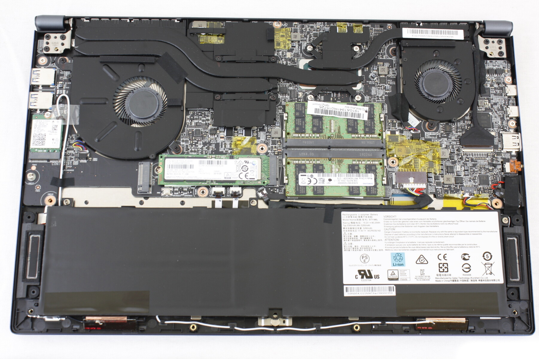 How to replace and fix MSI Prestige 15 A11 MS-16S6 MS-16S7 Bottom case D cover blue (MSI Prestige 15 A10SC)